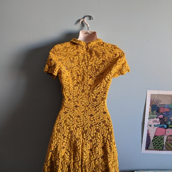 Zara mustard yellow lace dress - Picture 7 of 8